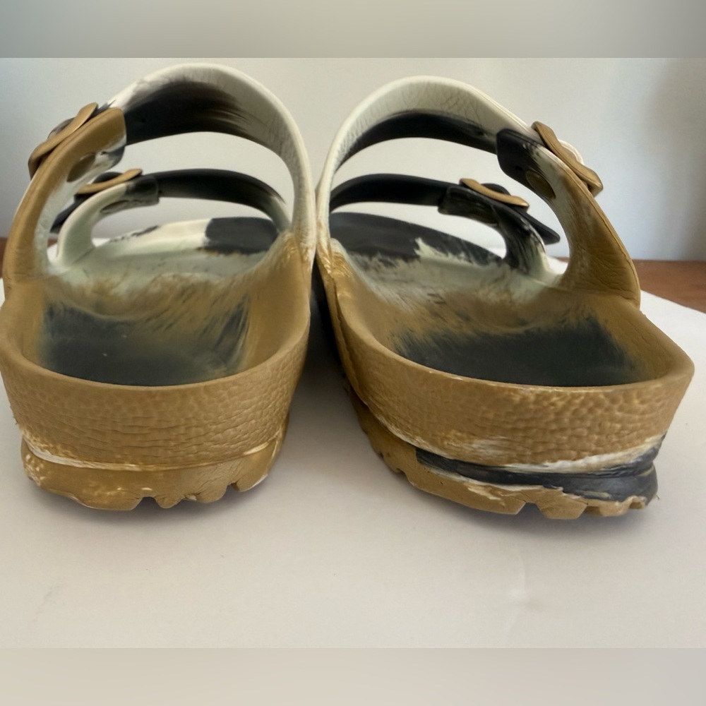 Birkenstock Two-Tone Black and Cream Marbled Leather Sandals - Picture 9 of 9